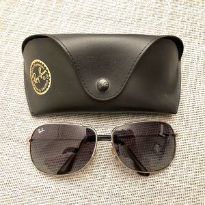Ray-Ban Men’s Aviator Sunglasses